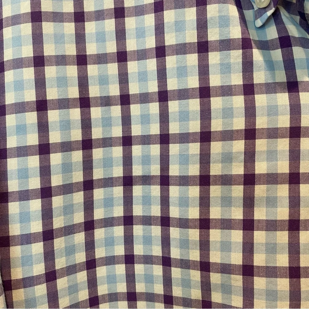 J Crew Men’s Long Sleeve Slim Fit Button Down Shirt.  XL. BL/Purple/White Plaid.